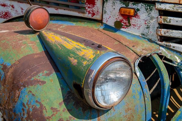 Hopkins, Cindy Miller 아티스트의 USA-Colorado Rusty old vintage truck Headlight detail작품입니다.